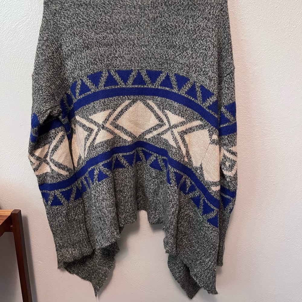 Cardigan - Picture 2 of 3